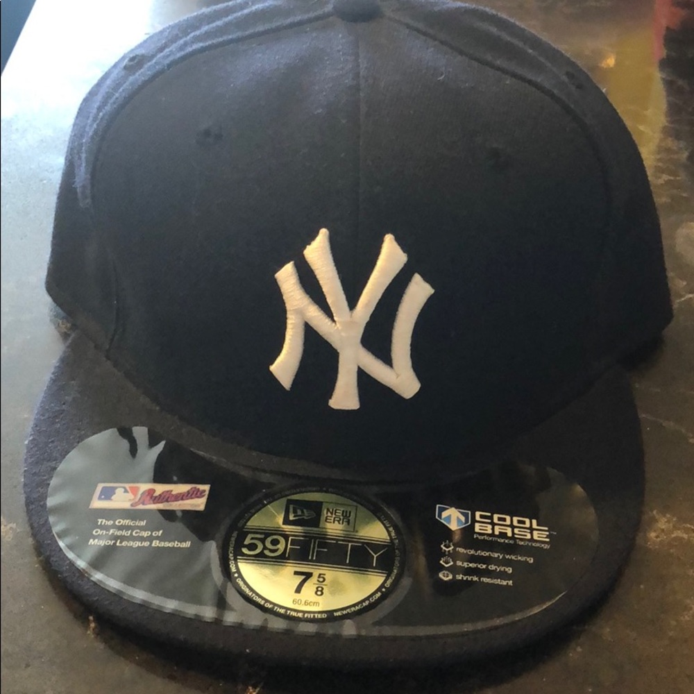 New Era Yankees fitted hat